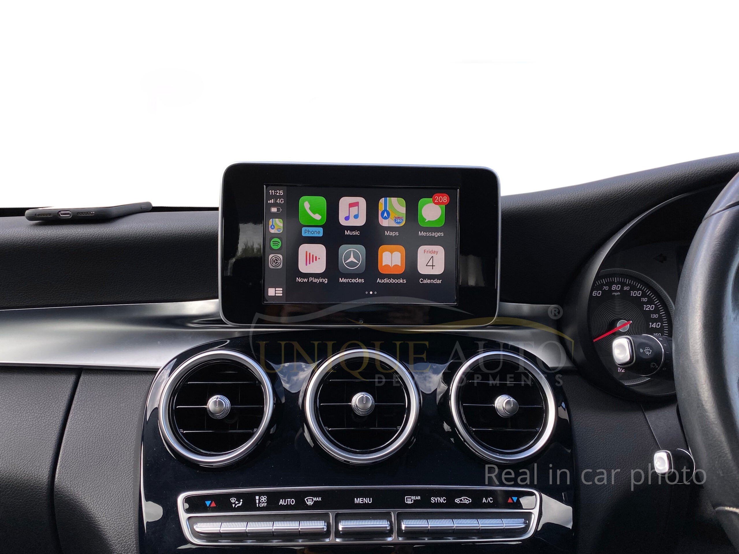 Mercedes-Benz Apple CarPlay